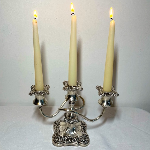 Silverplated console candelabrum, 3-branch, Benedict-Proctor Manu Co, Ontario - Picture 1 of 6